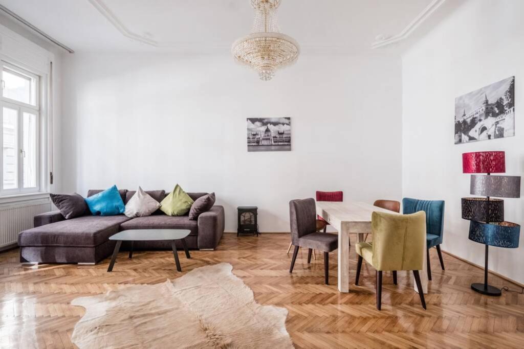 בודפשט Oktober 6/8 Apartment מראה חיצוני תמונה